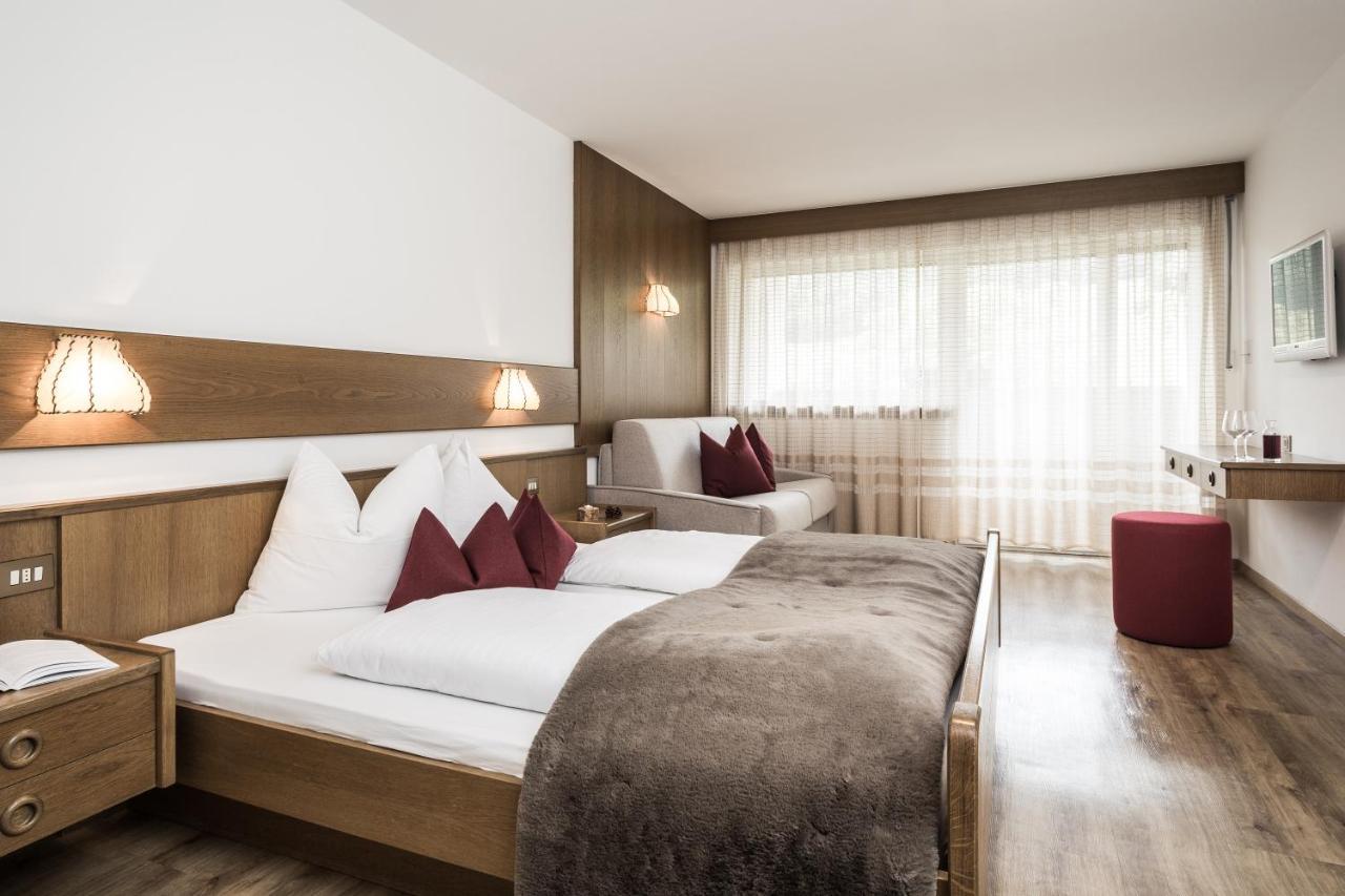 Hotel Zum Loewen - Al Leone Мелтина Екстериор снимка