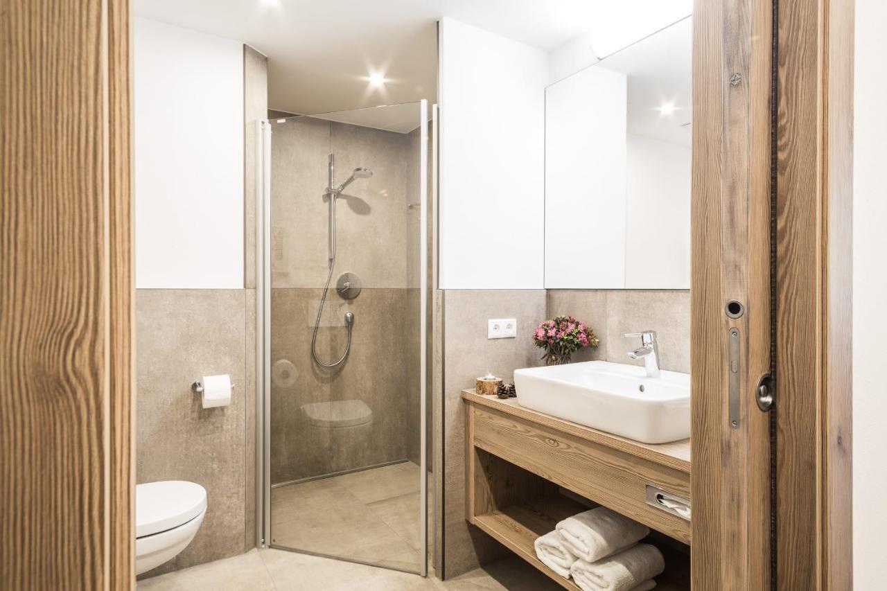 Hotel Zum Loewen - Al Leone Мелтина Екстериор снимка