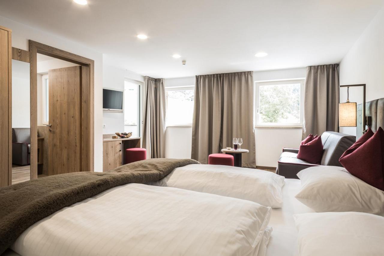 Hotel Zum Loewen - Al Leone Мелтина Екстериор снимка