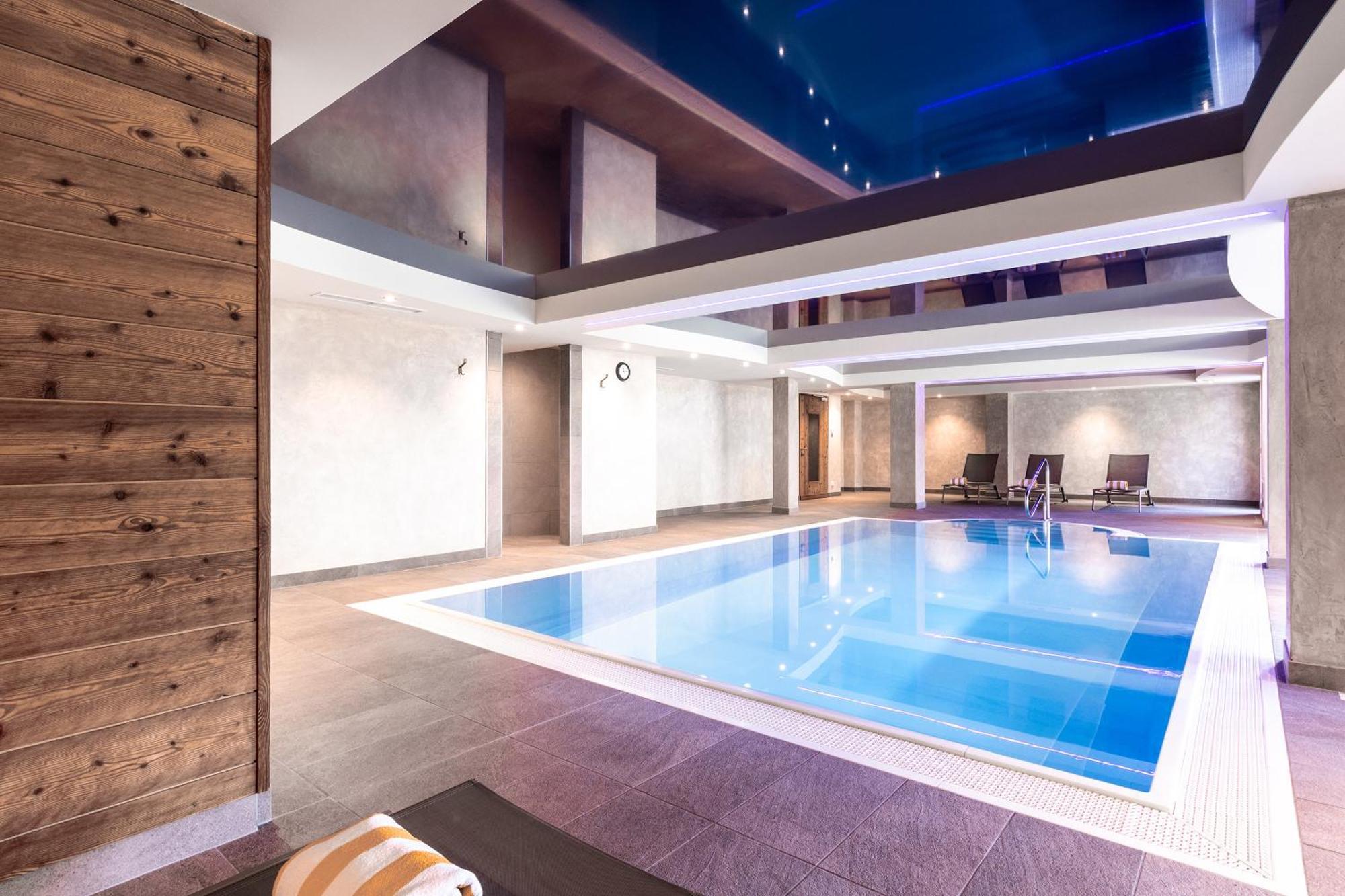 Hotel Zum Loewen - Al Leone Мелтина Екстериор снимка