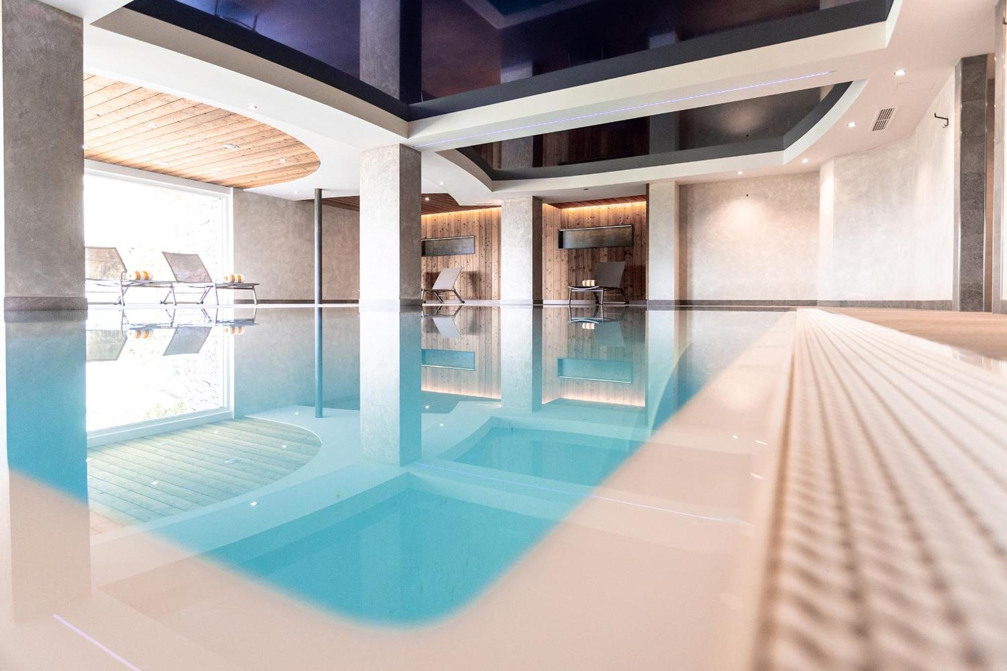 Hotel Zum Loewen - Al Leone Мелтина Екстериор снимка