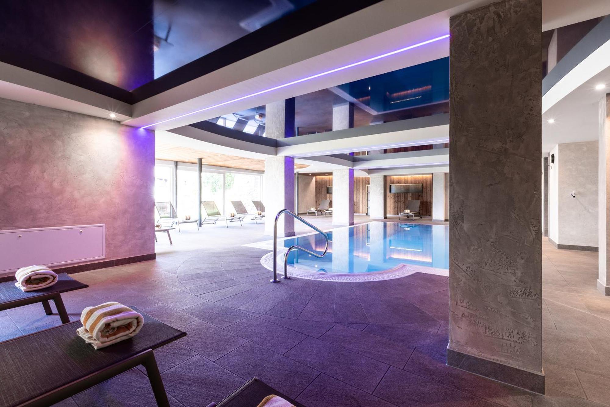 Hotel Zum Loewen - Al Leone Мелтина Екстериор снимка