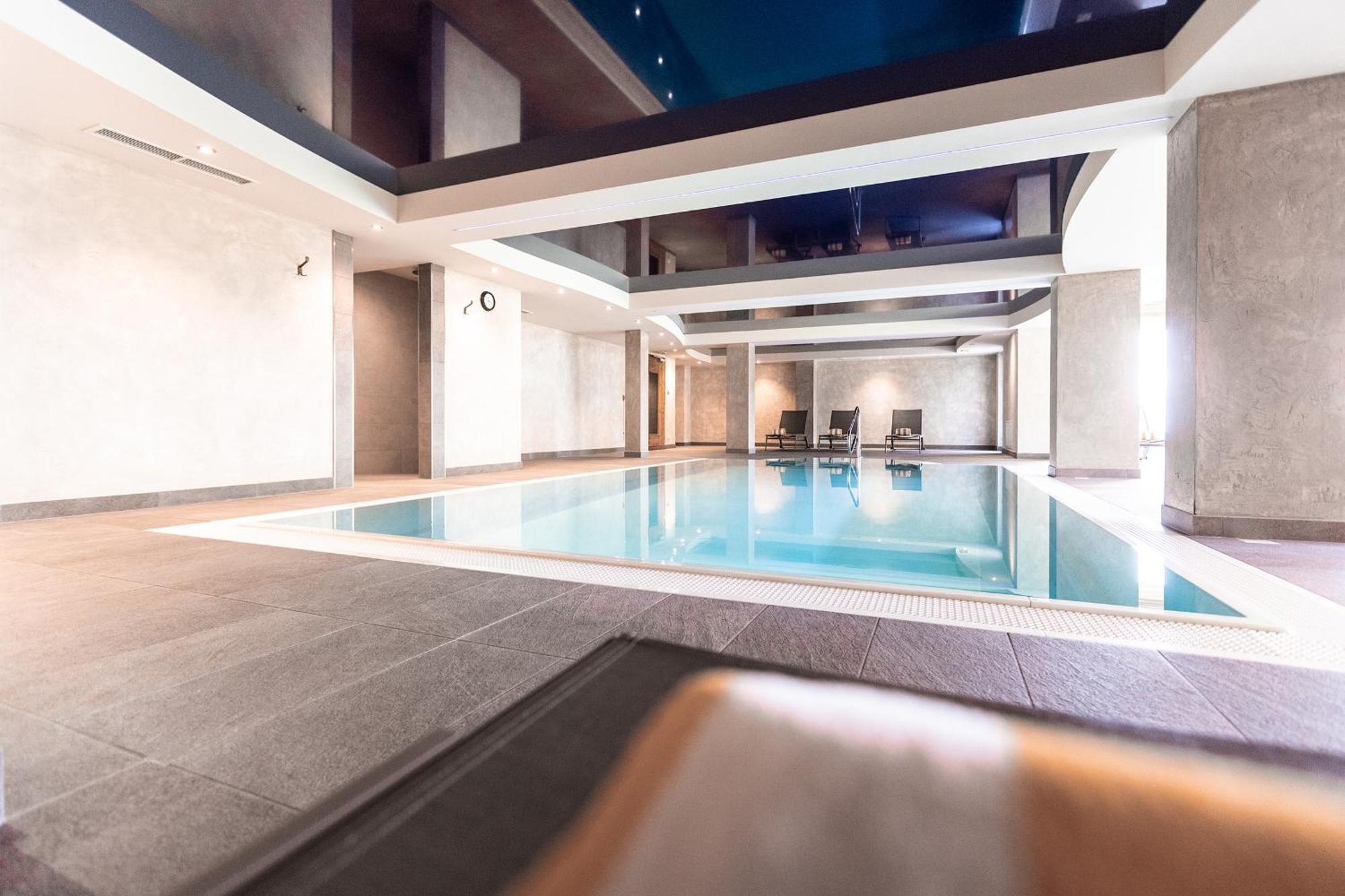 Hotel Zum Loewen - Al Leone Мелтина Екстериор снимка
