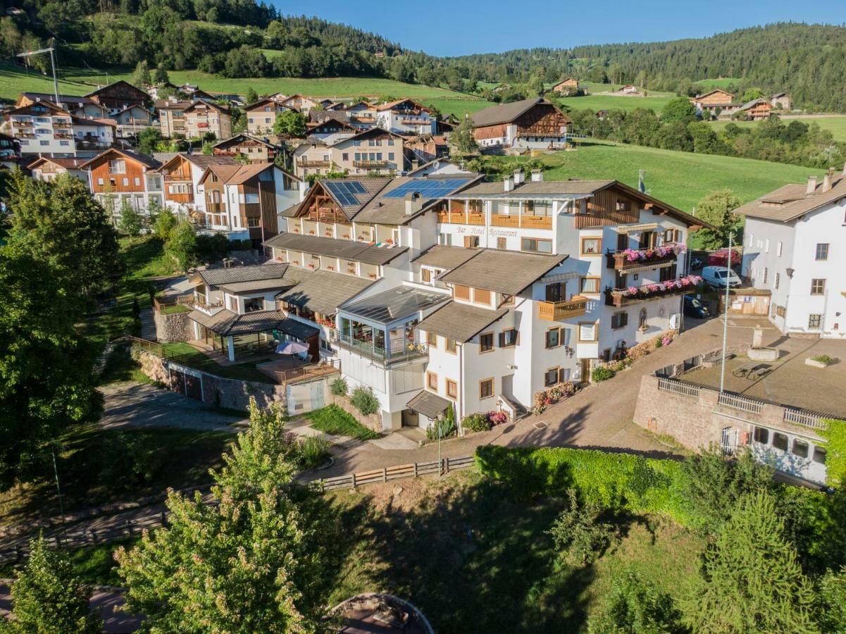 Hotel Zum Loewen - Al Leone Мелтина Екстериор снимка